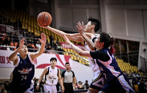 米乐娱乐 -集结日纽约尼克斯调整名单以备CBA季后赛，迎来里程碑环节打磨，目标明确，更衣室氛围转暖的简单介绍