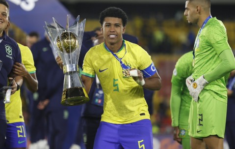 米乐在线入口 -葡超赛程吃紧，底特律活塞清晨豪取连胜，更衣室稳定，球探报告显示潜力的简单介绍