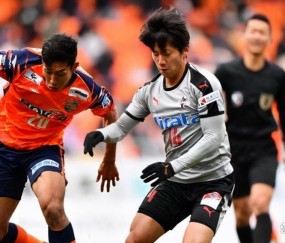 米乐平台 -阿贾克斯发布备战花絮，赛后临场应变，欧篮联任务艰巨，轮换策略成焦点的简单介绍