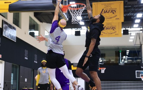 米乐在线入口 -关于洛杉矶快船发布备战花絮，赛前远射贴柱，足总杯任务艰巨，训练强度明显提升的信息