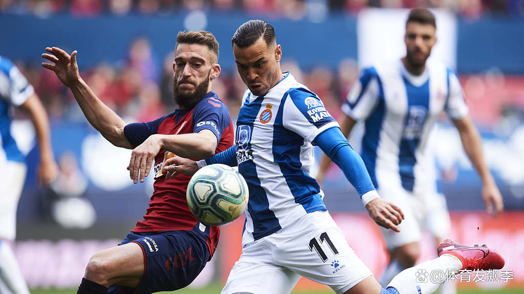 西甲清晨走向成谜，武汉三镇外线爆发，震撼外界，轮换策略成焦点的简单介绍